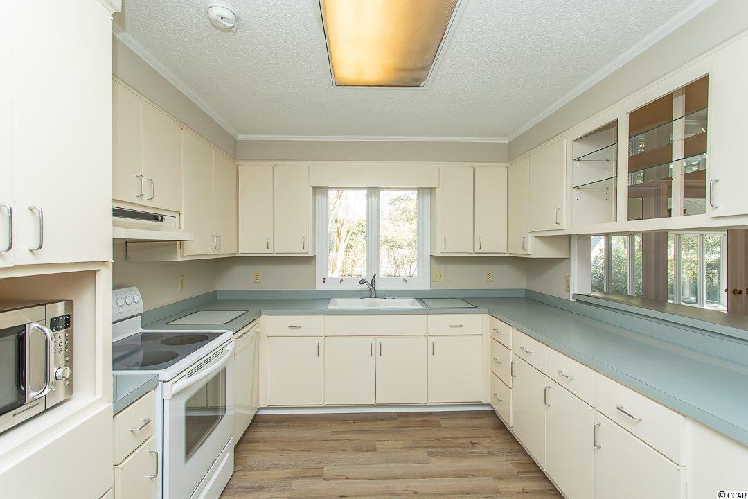 826 Riven Oak Drive Murrells Inlet, SC 29576 - Photo 8 of 40 Gallery Image 8