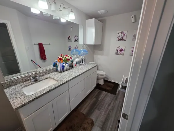 $2,400 | 1102 Davy Street, Brenham, TX 77833