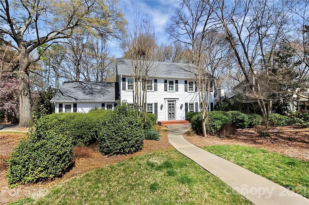 4921 Sentinel Post Road Charlotte, NC 28226 - Photo 3 of 36 Gallery Image 3