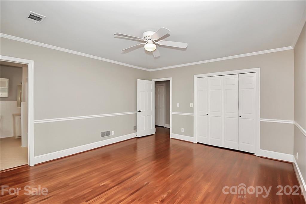 4921 Sentinel Post Road Charlotte, NC 28226 - Photo 23 of 36 Gallery Image 23