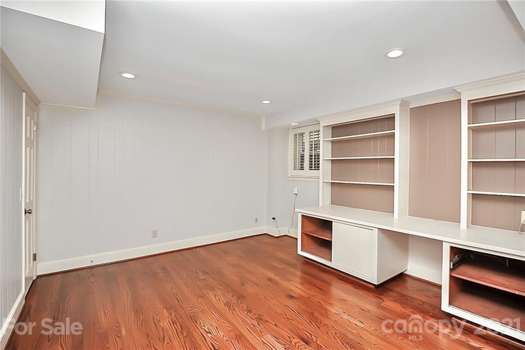 4921 Sentinel Post Road Charlotte, NC 28226 - Photo 26 of 36 Gallery Image 26