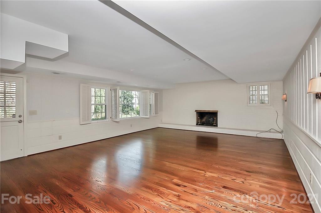 4921 Sentinel Post Road Charlotte, NC 28226 - Photo 27 of 36 Gallery Image 27