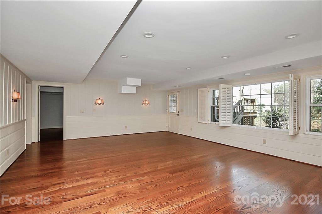 4921 Sentinel Post Road Charlotte, NC 28226 - Photo 28 of 36 Gallery Image 28