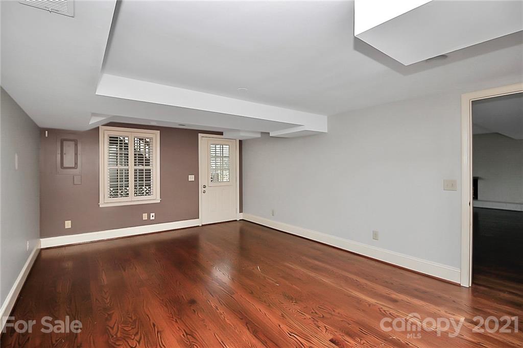 4921 Sentinel Post Road Charlotte, NC 28226 - Photo 31 of 36 Gallery Image 31