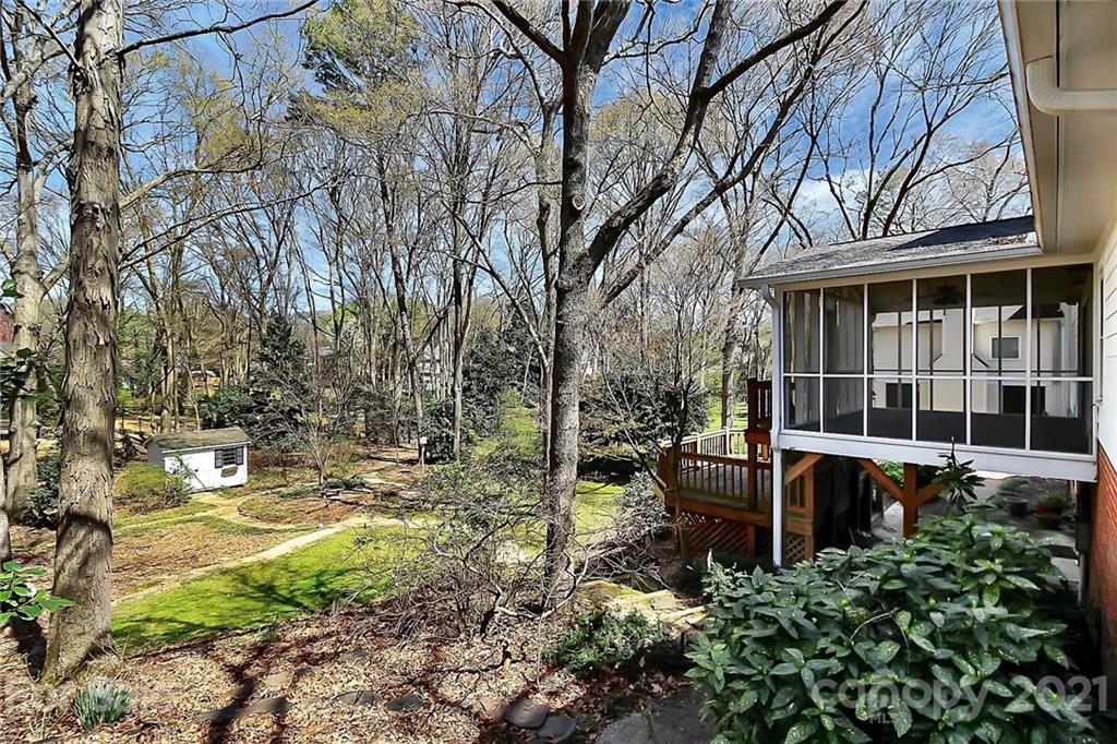 4921 Sentinel Post Road Charlotte, NC 28226 - Photo 34 of 36 Gallery Image 34