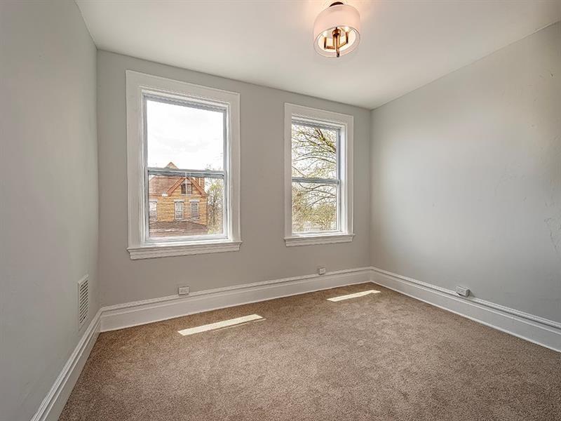 923 Adelaide Street Pittsburgh, PA 15219 - Photo 24 of 32 an empty room with a window