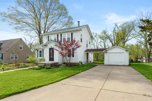 $250,000 | 2126 Fairfield Road, Portage, MI 49002