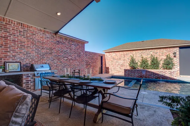 $1,025,000 | 4022 136th Street, Lubbock, TX 79423