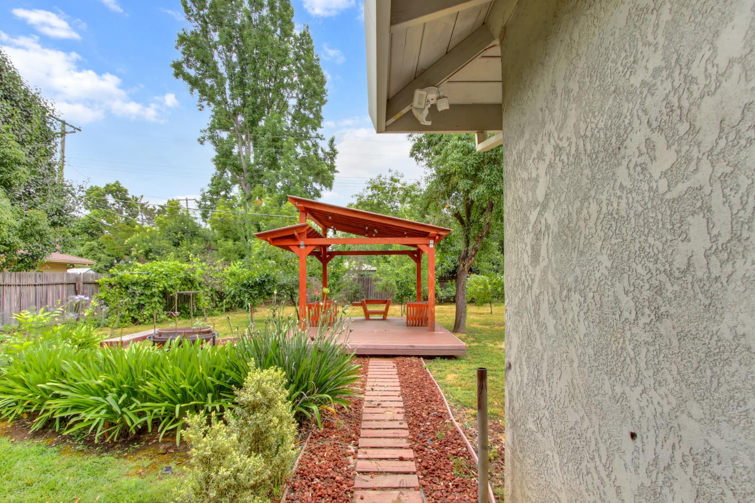 1540 Gregory Way Carmichael, CA 95608 - Photo 46 of 71