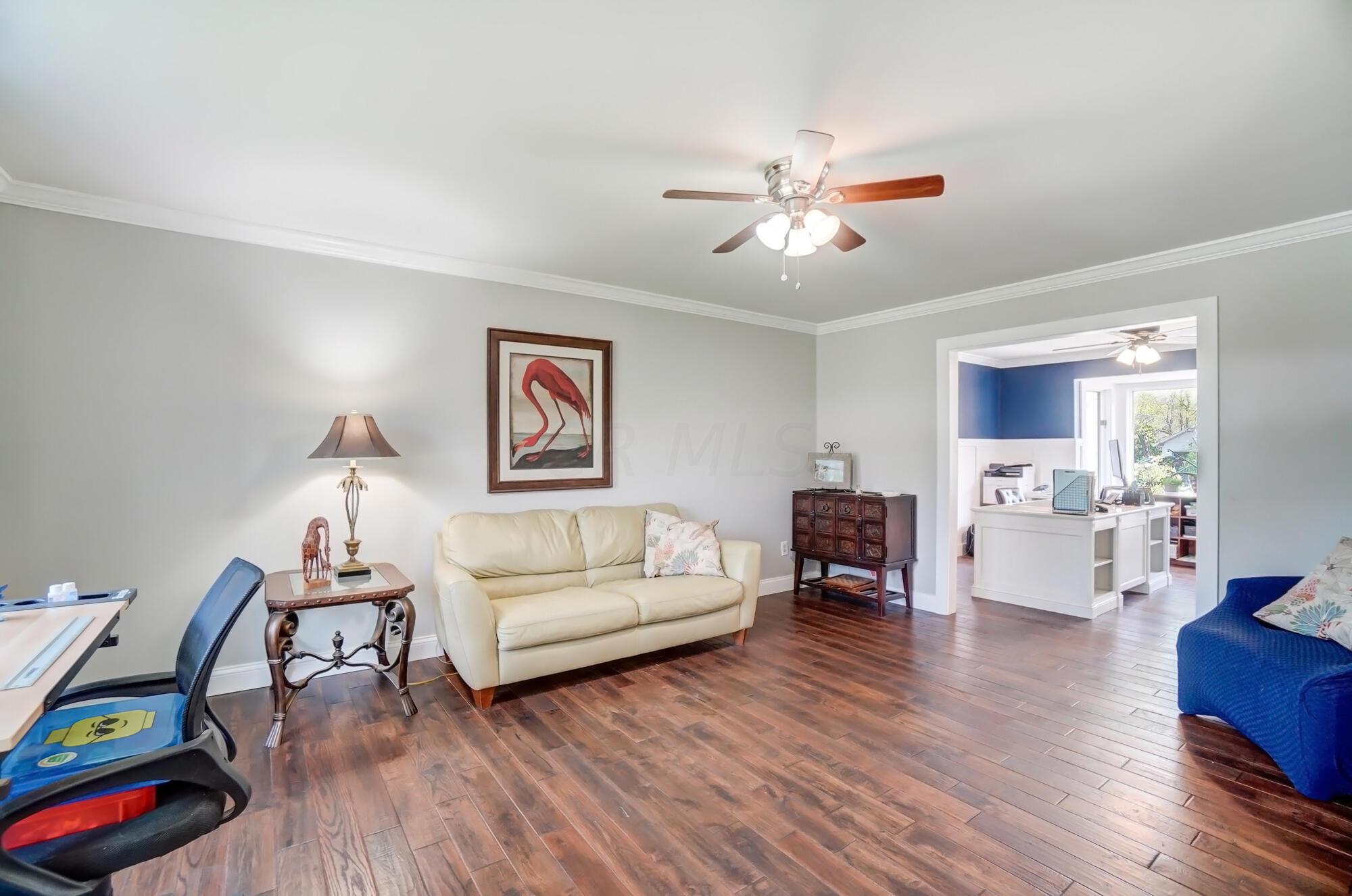 4251 Shire Landing Road Hilliard, OH 43026 - Photo 22 of 60 Living Room