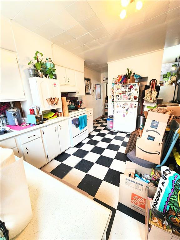 4634 Modoc Way Pittsburgh, PA 15201 - Photo 2 of 6