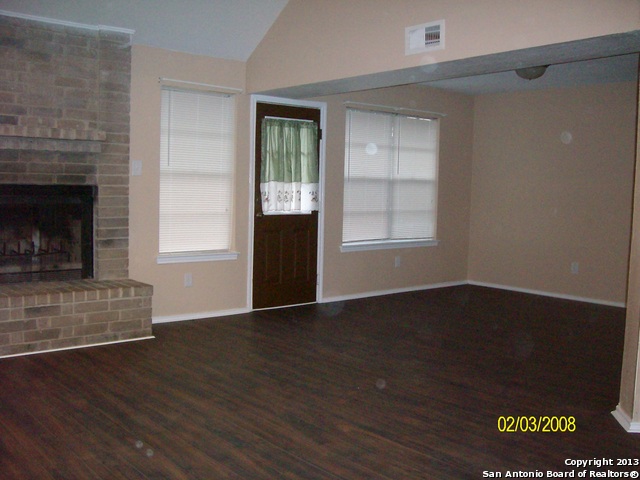 11302 Cache Path San Antonio, TX 78245 - Photo 4 of 10