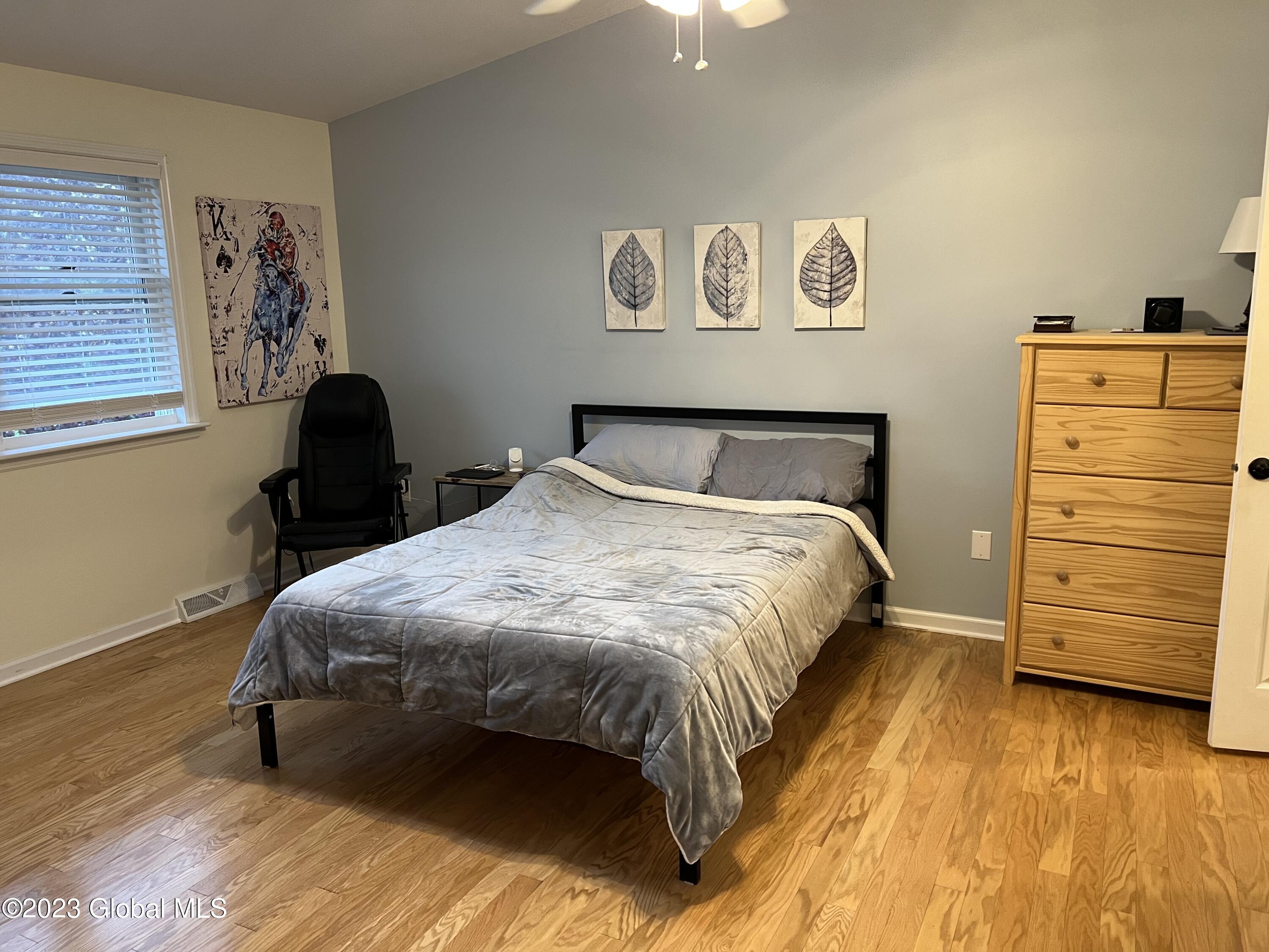 24 Bobwhite Drive Bethlehem, NY 12077 - Photo 11 of 33 5BEE1B25-5E1F-4753-B844-F1F757D125F5
