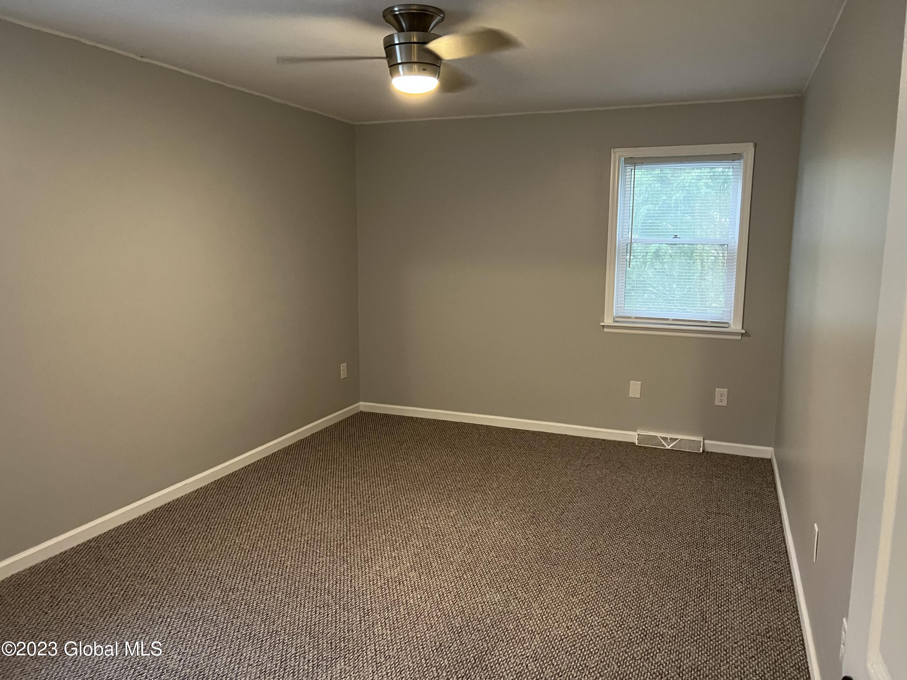 24 Bobwhite Drive Bethlehem, NY 12077 - Photo 13 of 33 6545CAD2-2A6C-4FAA-986C-779D4FECCA64