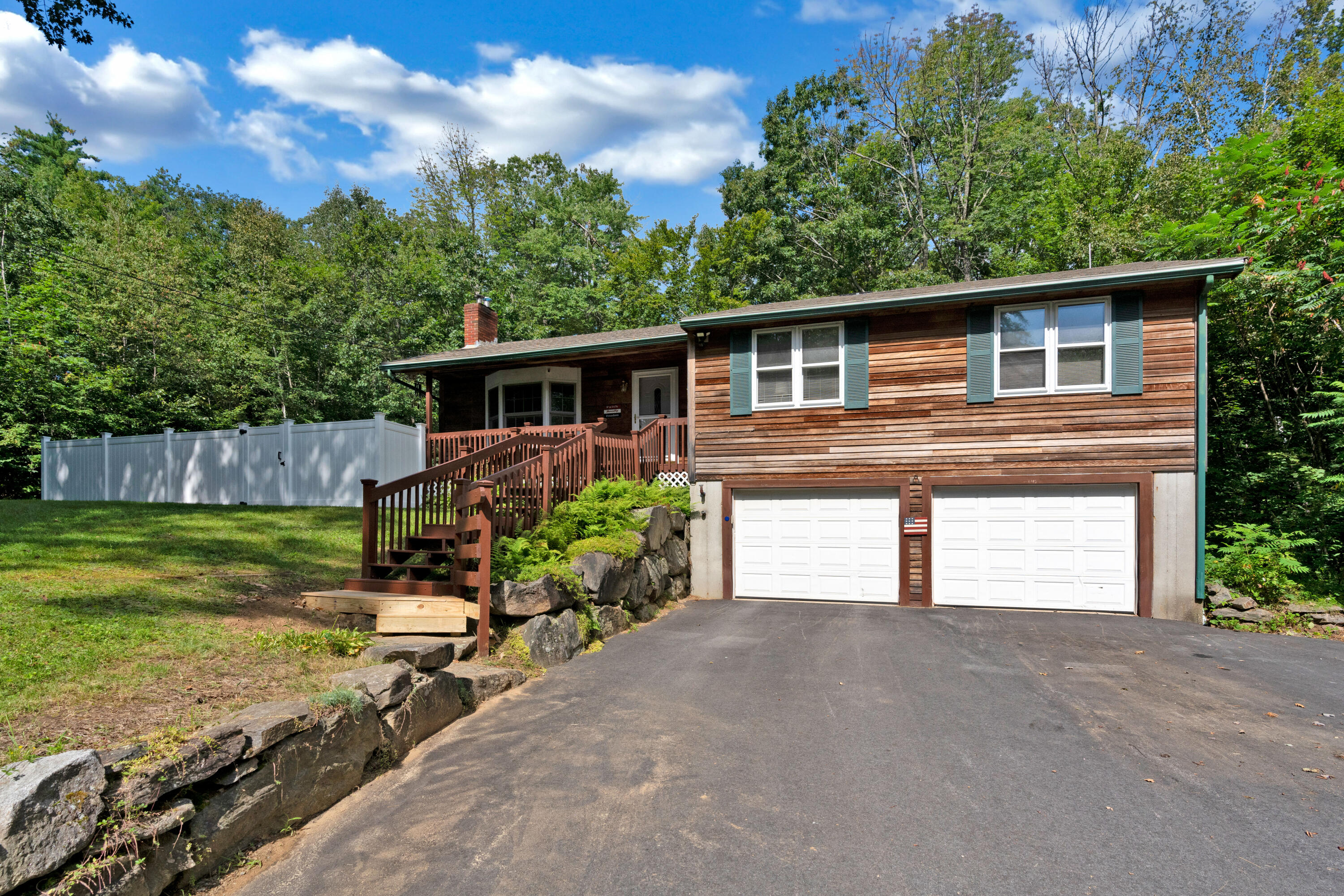 16 Sawyer Lane Springvale, ME 04083 - Photo 3 of 33 _dsc8579