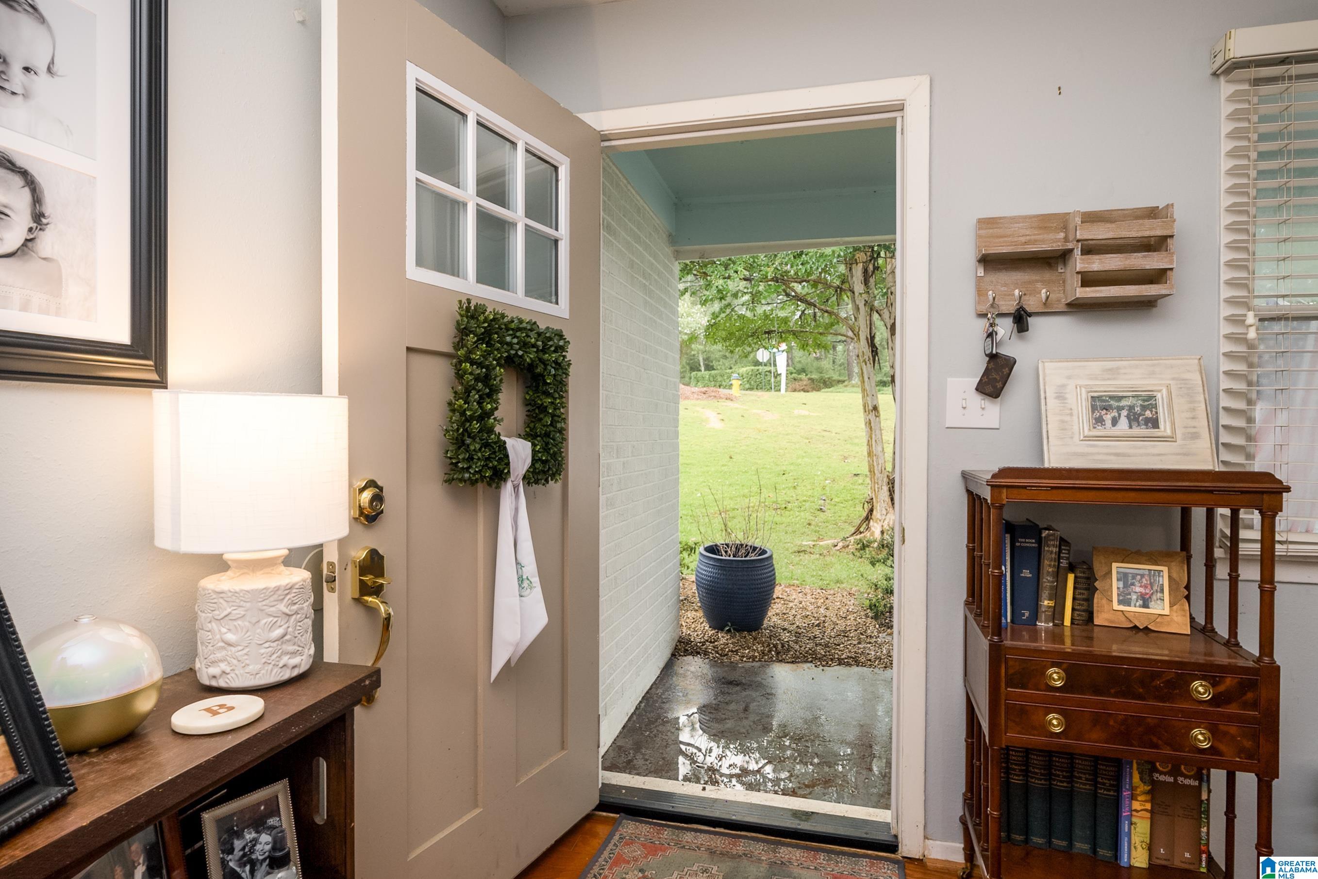 2136 Chapel Hill Road Birmingham, AL 35216 - Photo 3 of 22