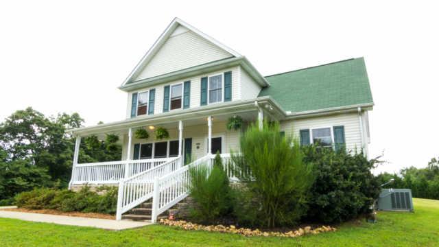2109 Adams Road Charlotte, TN 37036 - Photo 3 of 20 Gallery Image 3