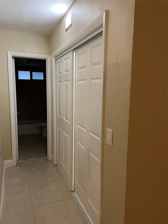 44 Southeast 14th Street, Unit 104 Boca Raton, FL 33432 - Photo 9 of 21 a view of a hallway