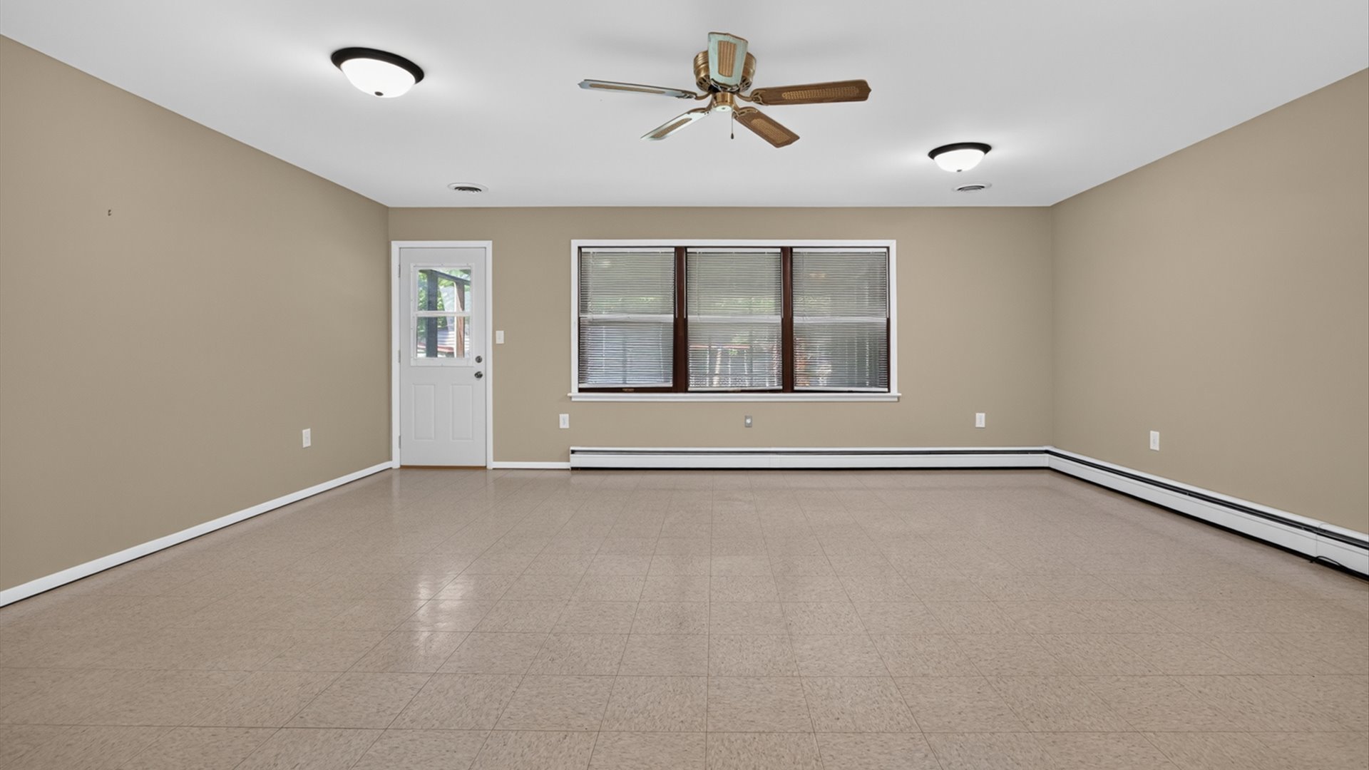 305 Centennial Avenue Normal, IL 61761 - Photo 10 of 49
