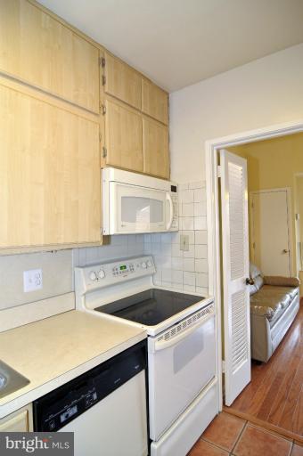 3225 Grace Street Northwest, Unit 223 Washington, DC 20007 - Photo 15 of 18 Kitchen