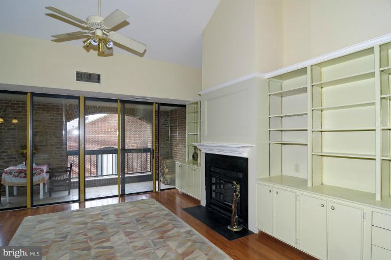 3225 Grace Street Northwest, Unit 223 Washington, DC 20007 - Photo 18 of 18 Family Room