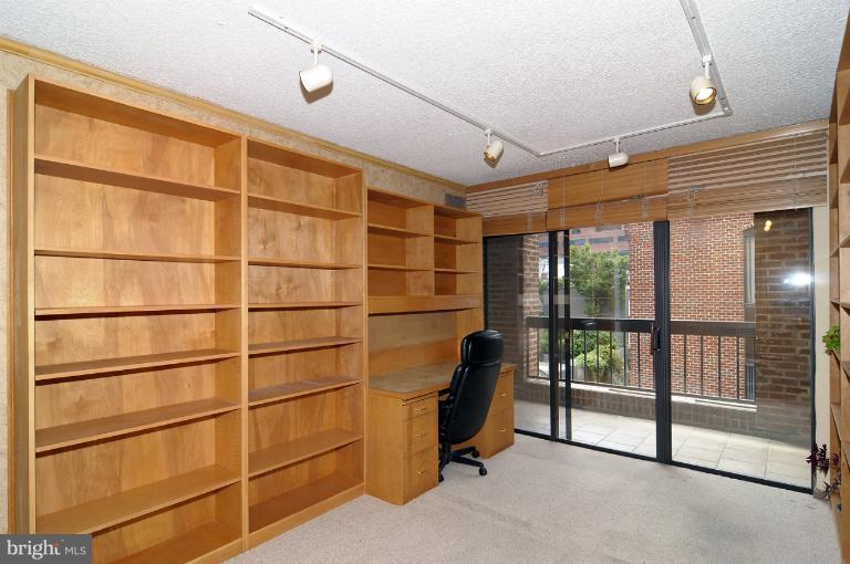 3225 Grace Street Northwest, Unit 223 Washington, DC 20007 - Photo 4 of 18 Bedroom