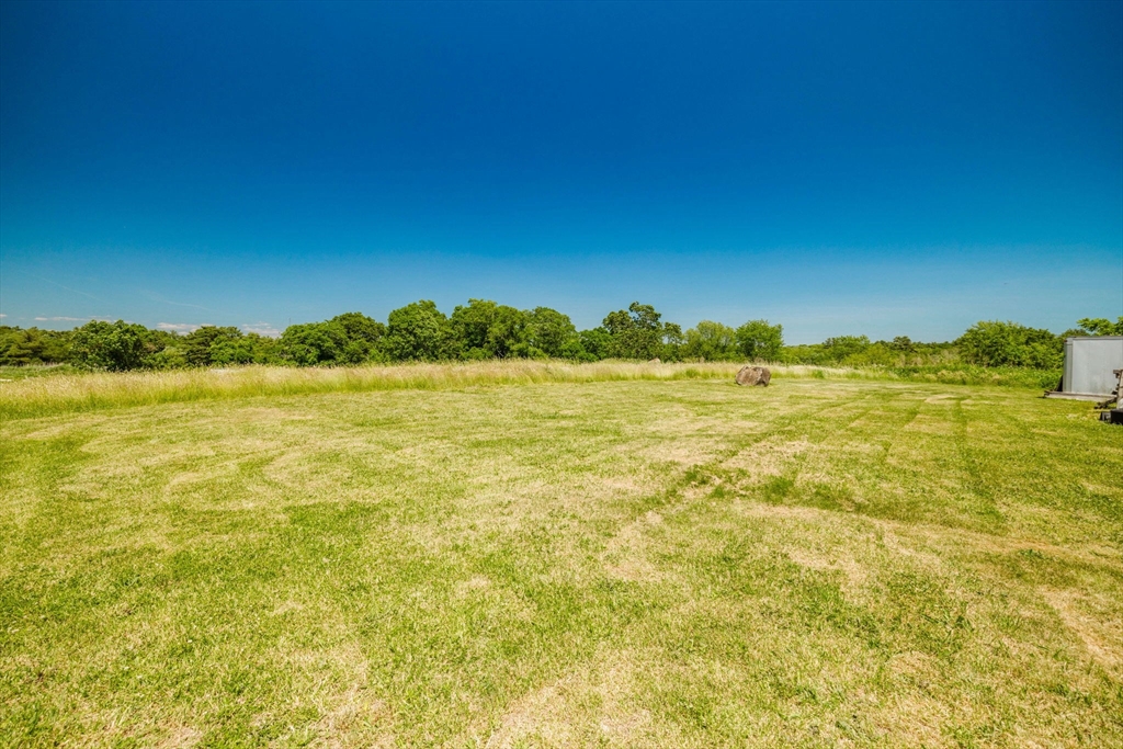 706 Gifford Road Westport, MA 02790 - Photo 2 of 38