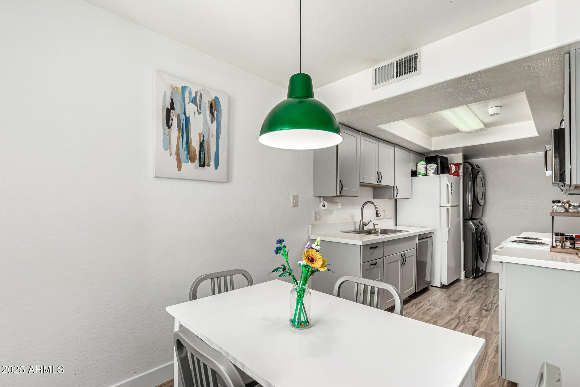 151 East Broadway Road, Unit 204 Tempe, AZ 85282 - Photo 8 of 27 14 - Broadway