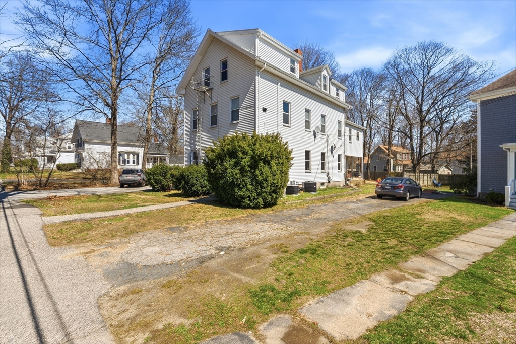 5 Oak Street Middleboro, MA 02346 - Photo 3 of 22
