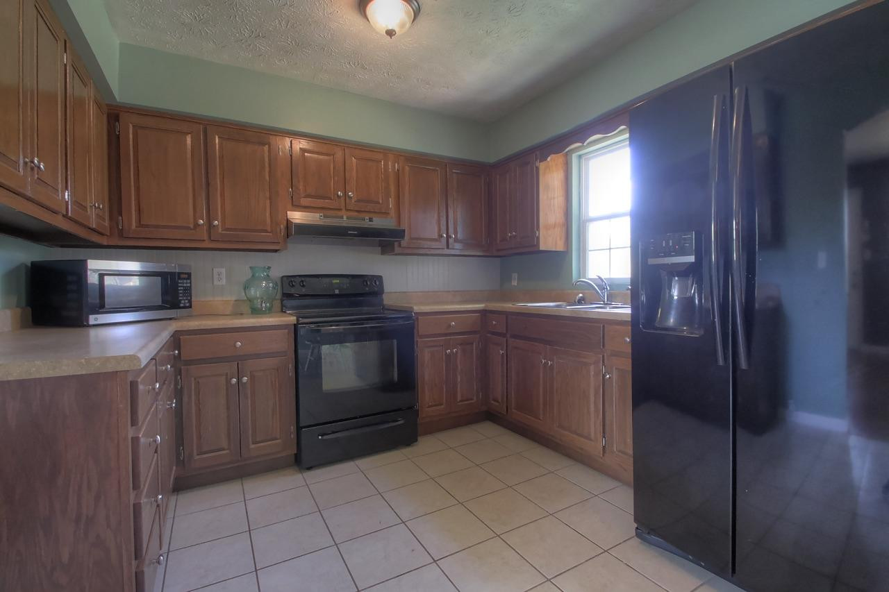 1785 Hawk Creek Road London, KY 40741 - Photo 5 of 20 Photo 5