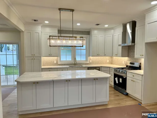 $1,125,000 | 178 Leonard Place, North Arlington, NJ 07031