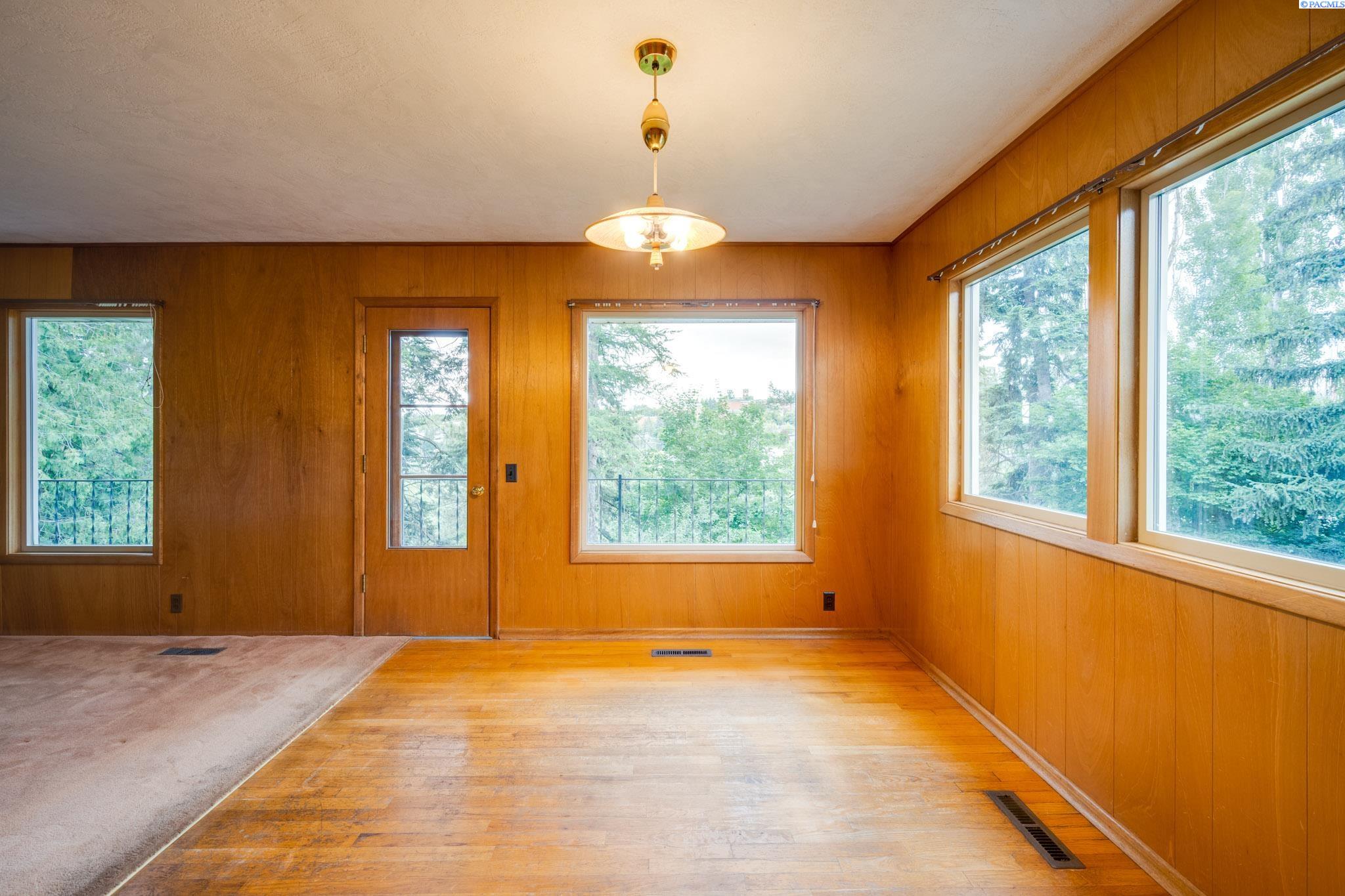 732 Southeast Ridgeview Street Pullman, WA 99163 - Photo 6 of 27 Gallery Image 6