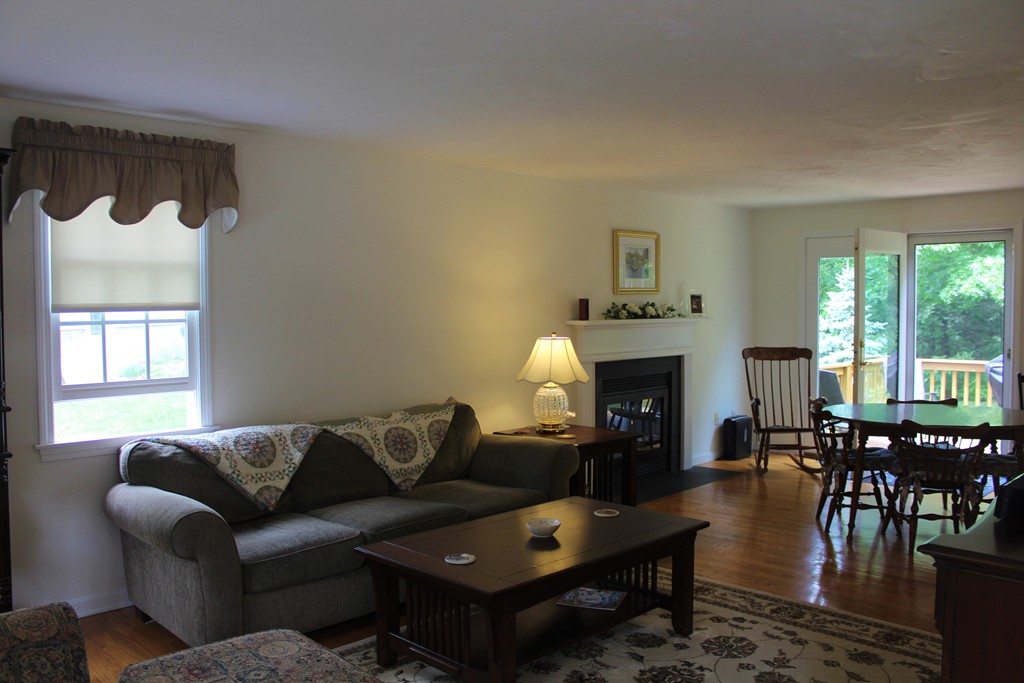 68 Woodlawn Road Randolph, MA 02368 - Photo 7 of 24 Gallery Image 7