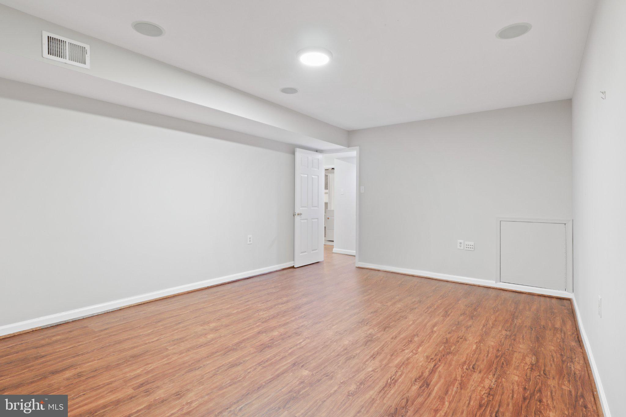 1595 Inlet Court Reston, VA 20190 - Photo 32 of 44 Gallery Image 32