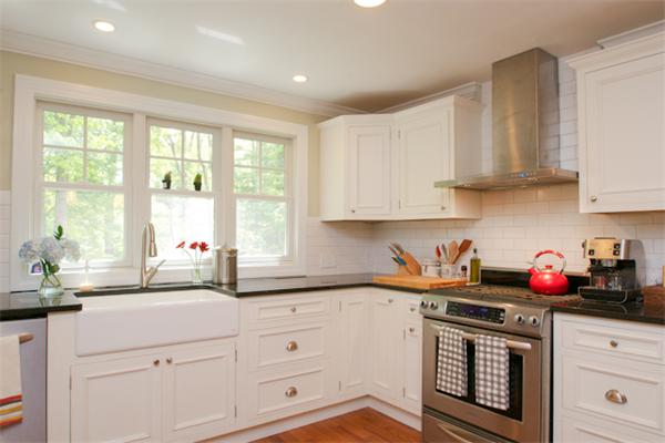 195 Prynnwood Road Longmeadow, MA 01106 - Photo 9 of 30