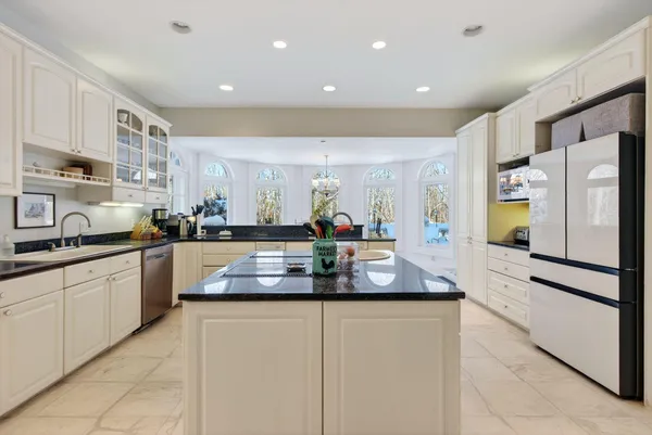 $3,495,000 | 20 Wildwood Lane, Scarborough, ME 04074