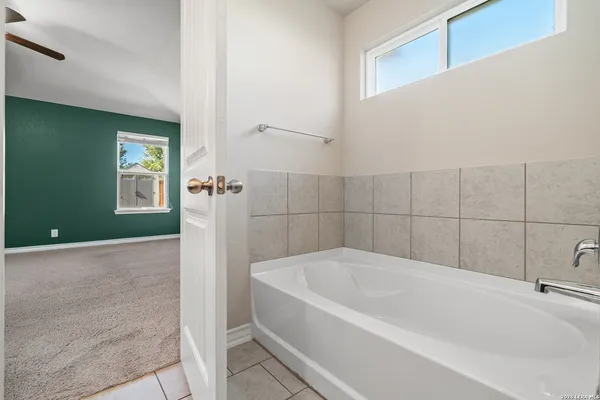 $2,195 | 8727 Fisher Falls, San Antonio, TX 78254