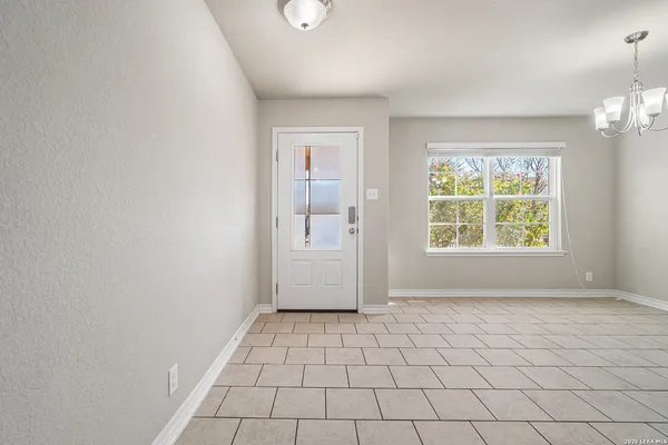 $2,195 | 8727 Fisher Falls, San Antonio, TX 78254