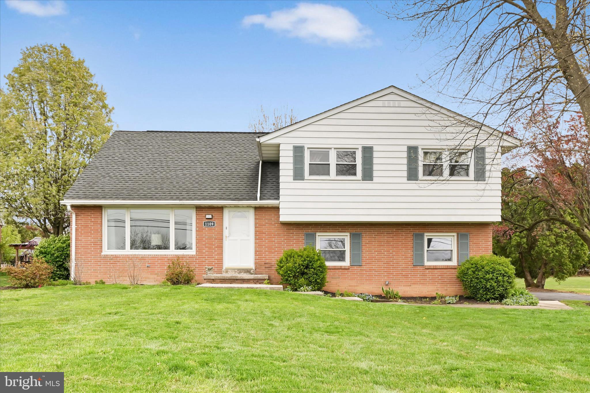 1109 Nissley Road Lancaster, PA 17601 - Photo 1 of 42 Exterior Front