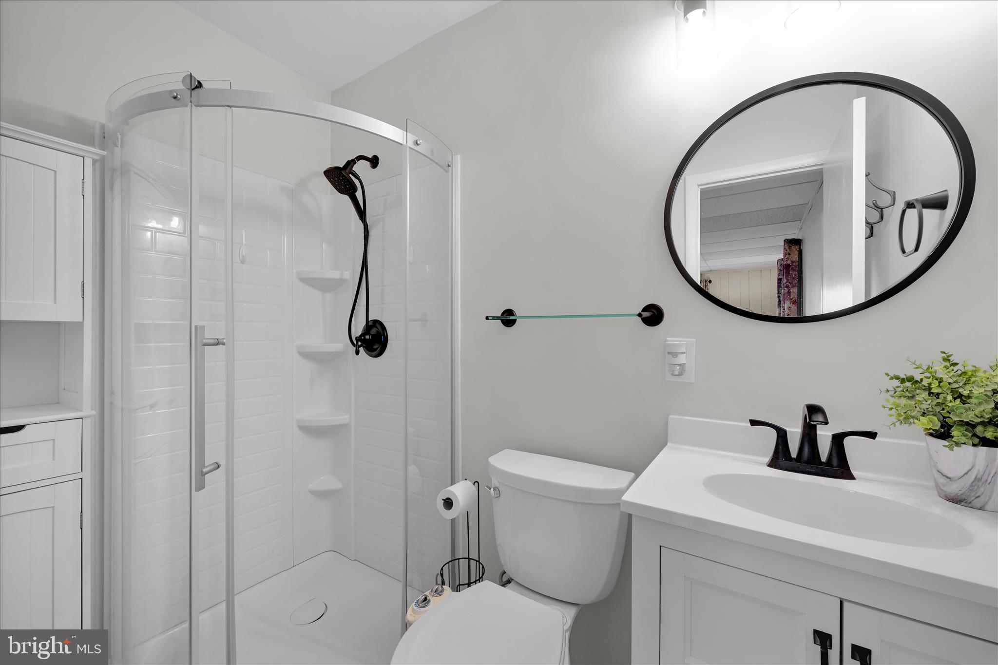 1109 Nissley Road Lancaster, PA 17601 - Photo 11 of 42 Powder Room