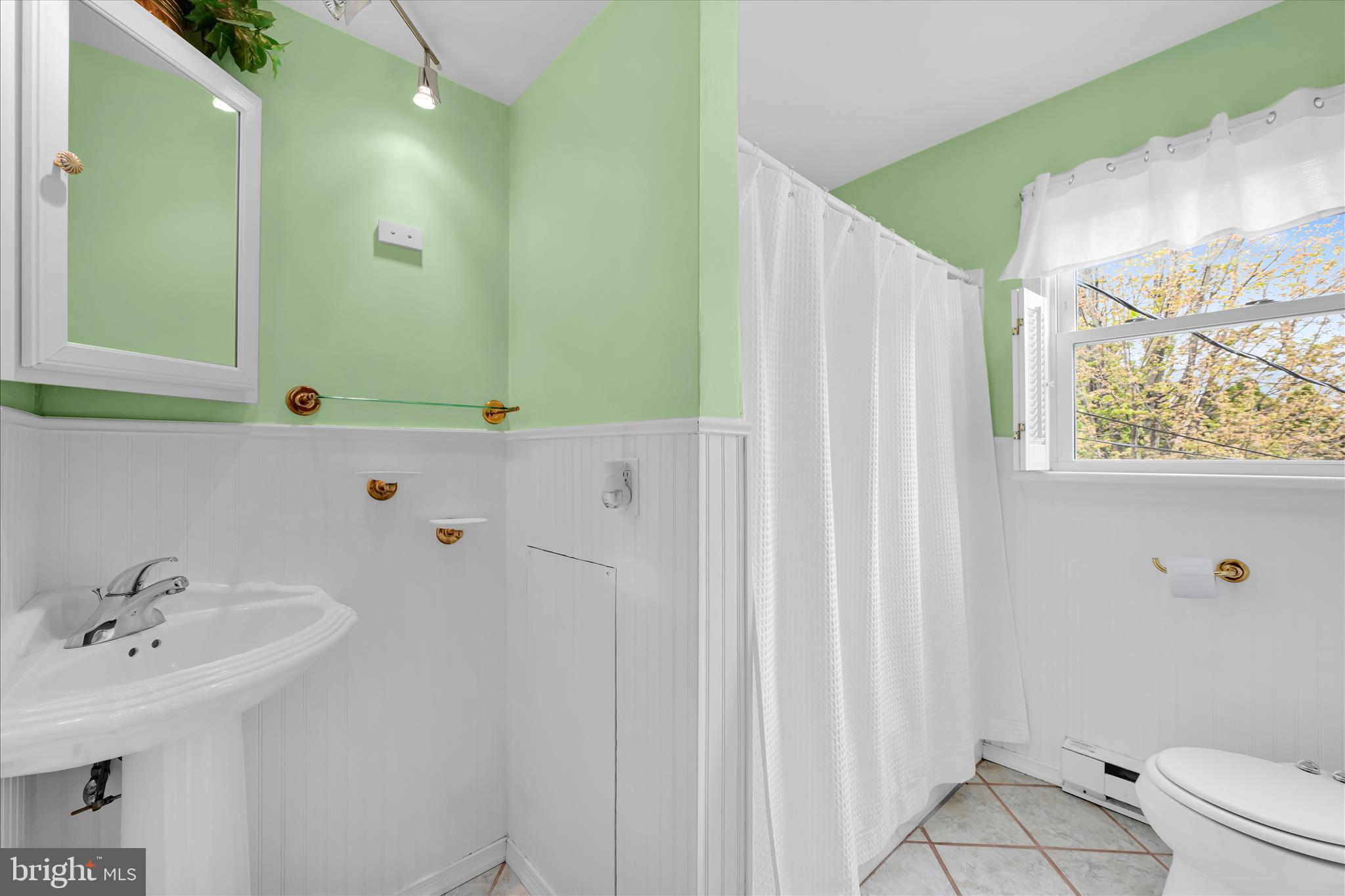 1109 Nissley Road Lancaster, PA 17601 - Photo 29 of 42 Bathroom