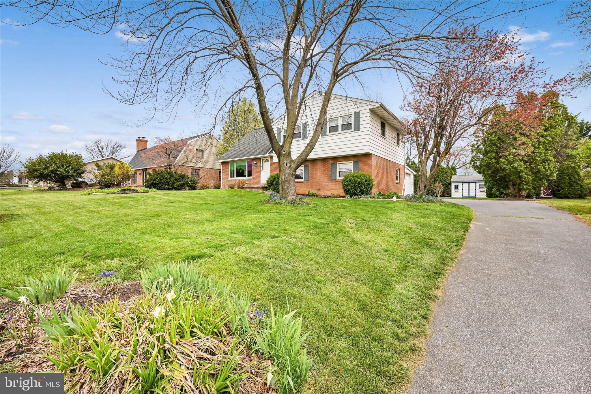 1109 Nissley Road Lancaster, PA 17601 - Photo 7 of 42 Exterior Front