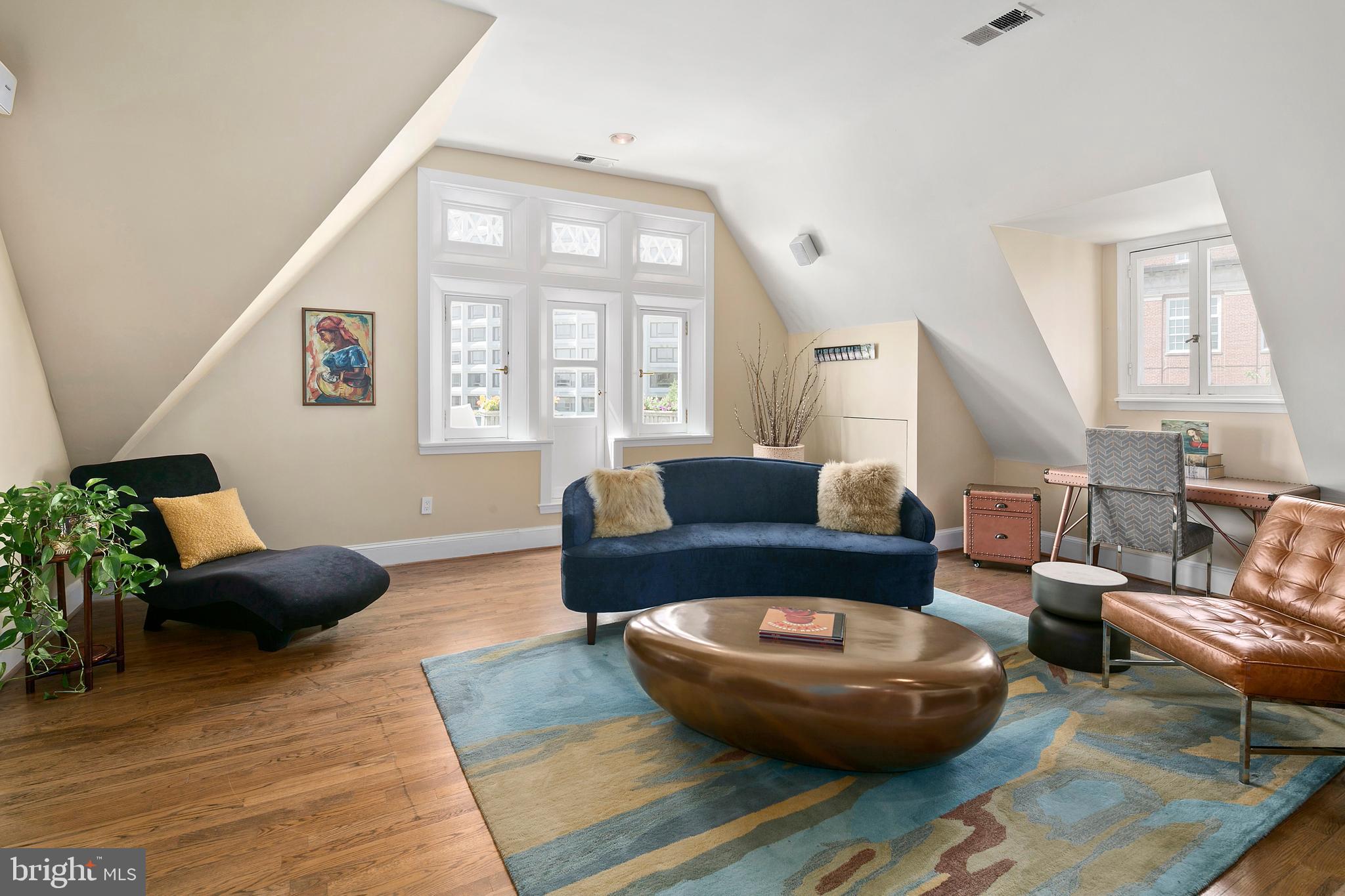 2001 19th Street Northwest, Unit 10 Washington, DC 20009 - Photo 13 of 28