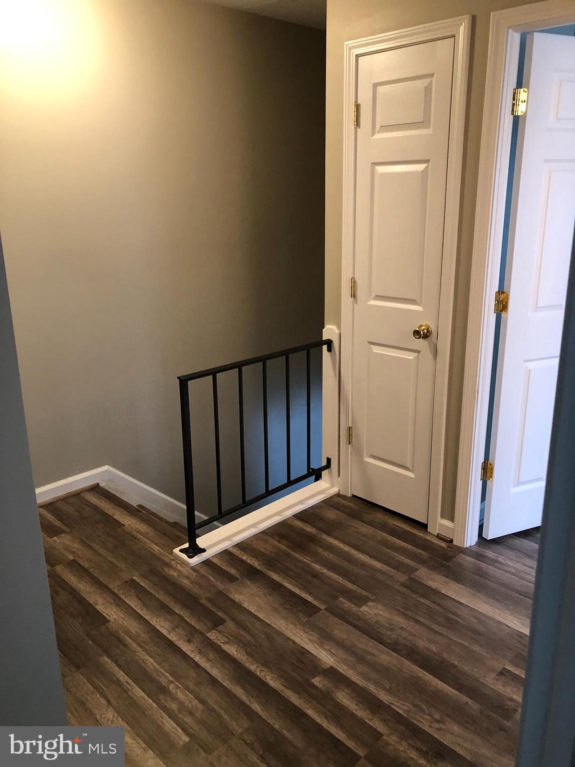320 Laburnum Road Edgewood, MD 21040 - Photo 22 of 33 Upper level hallway