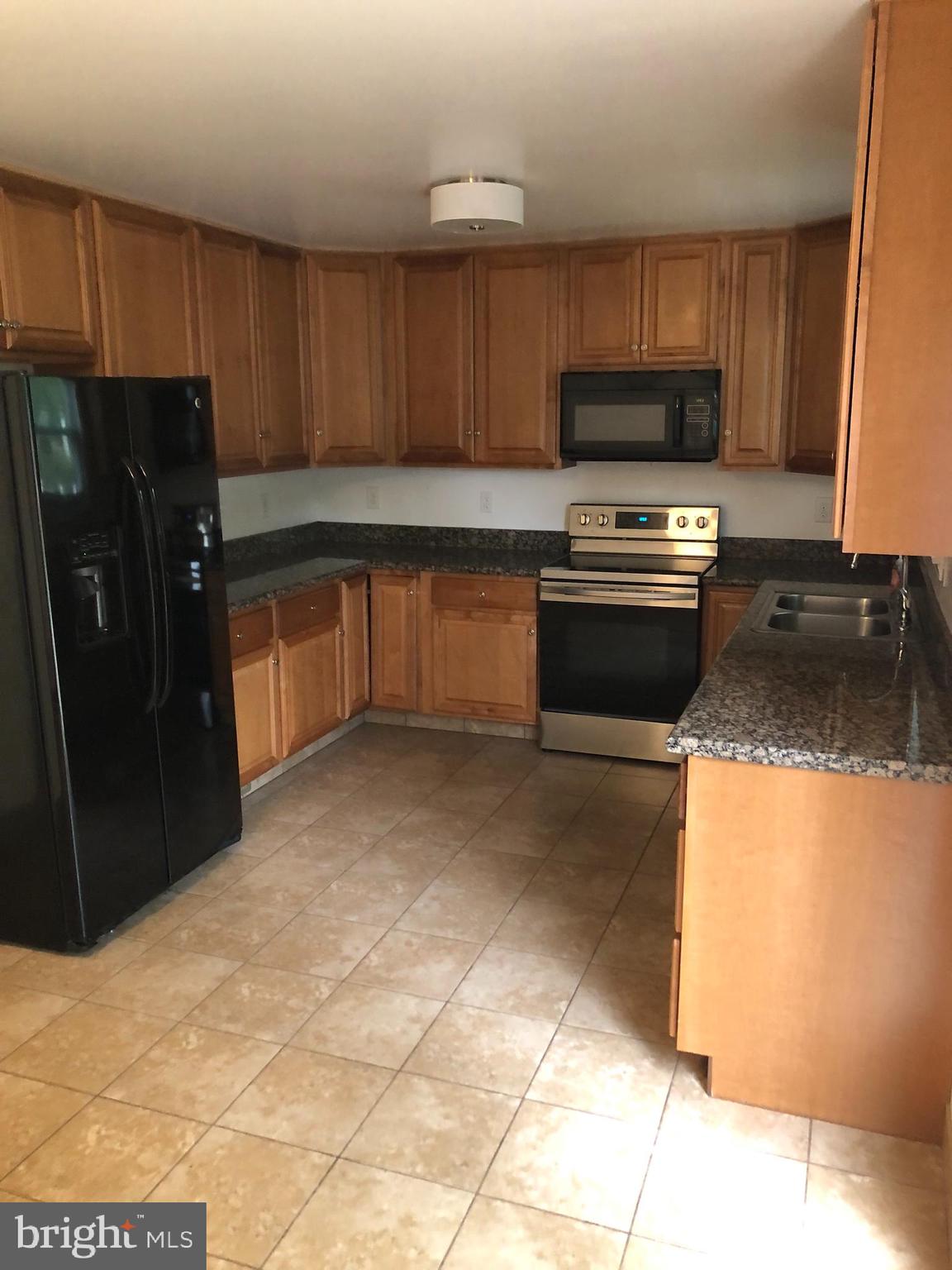320 Laburnum Road Edgewood, MD 21040 - Photo 8 of 33 New granite countertops