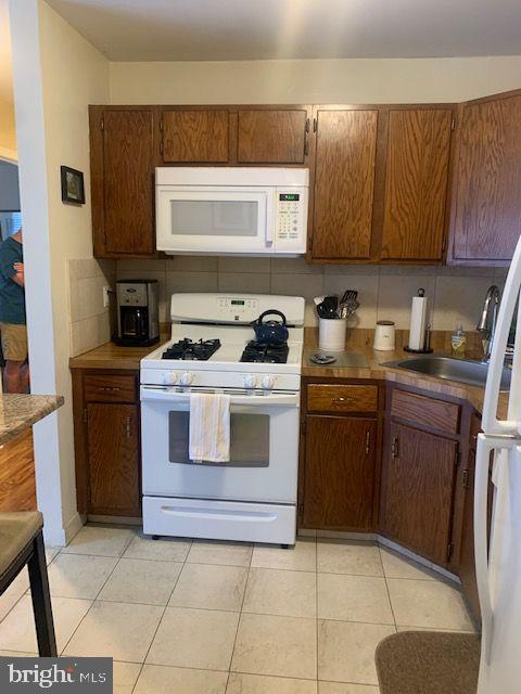 2012 Raven's Row Marlton, NJ 08053 - Photo 13 of 24