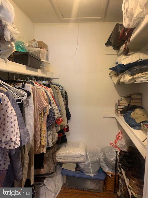 2012 Raven's Row Marlton, NJ 08053 - Photo 18 of 24 primary walk-in closet