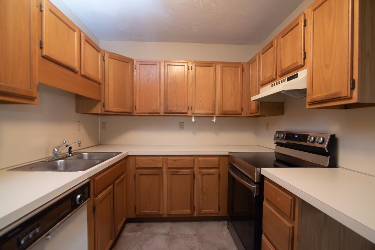 5 Tsienneto Road, Unit 176 Derry, NH 03038 - Photo 7 of 21