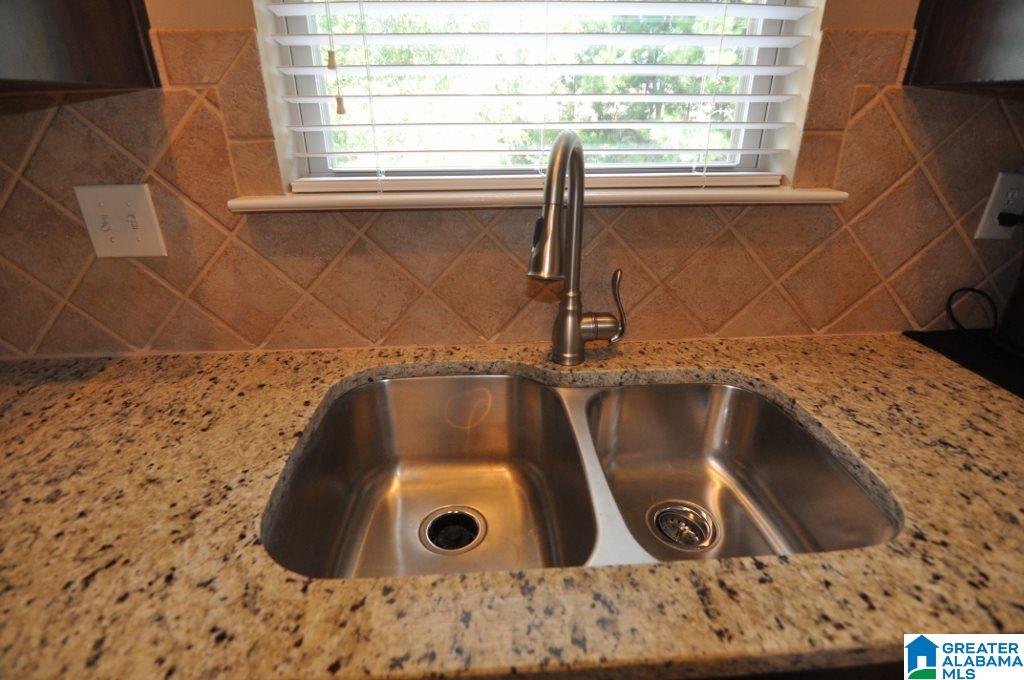 1052 Riviera Drive Calera, AL 35040 - Photo 10 of 33