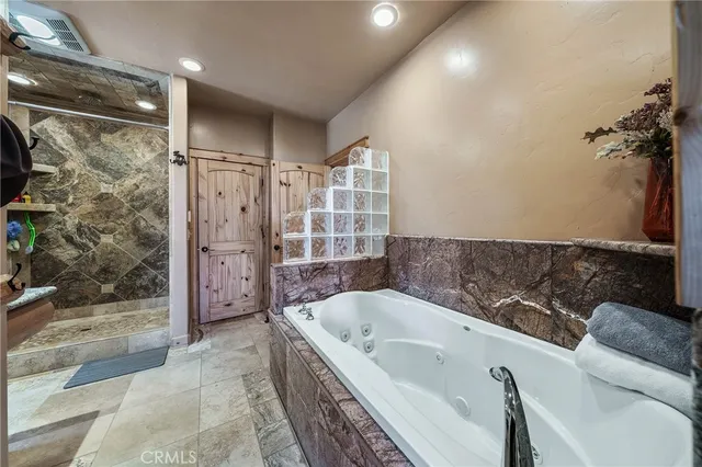 a view of walk in closet